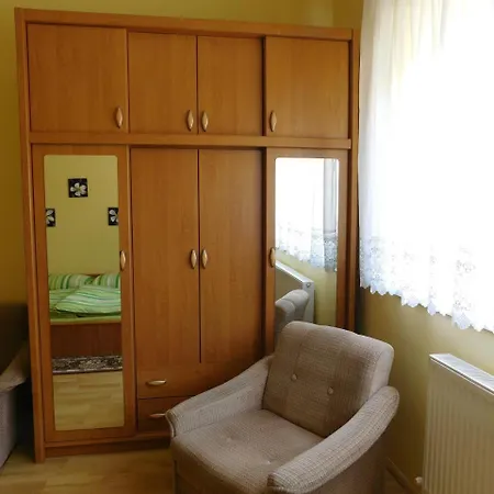 Bodzavirag Vendeghaz 公寓 Hegykő