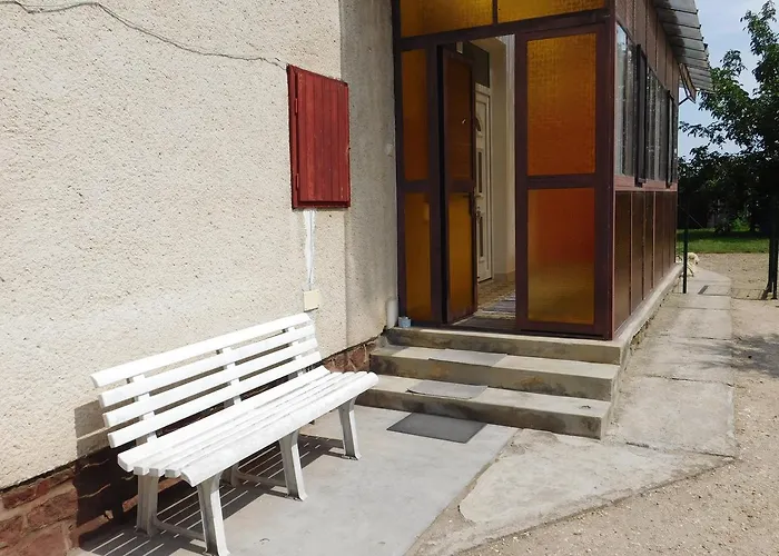 Bodzavirag Vendeghaz *